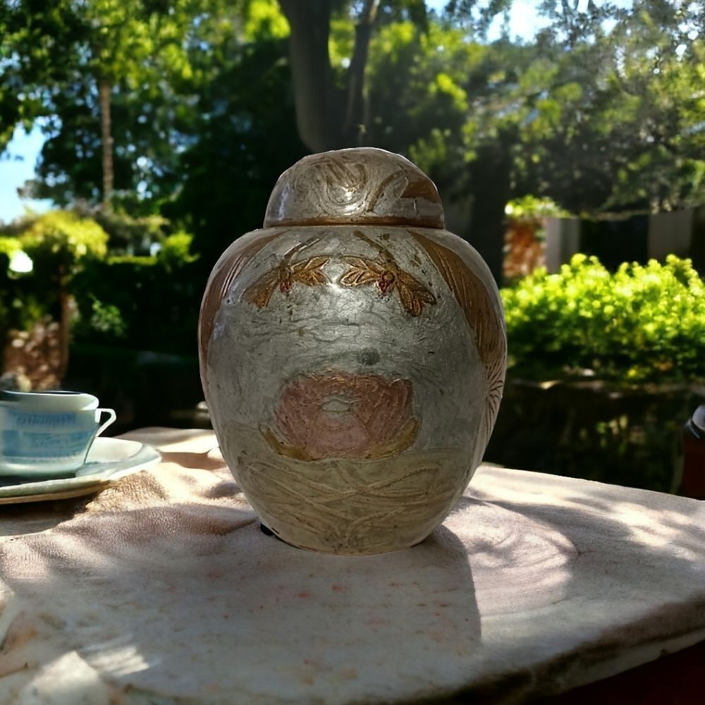 Vintage Brass Ginger Jar Urn Vase Painted Silver Dragonfly Lotus Flowers Patina. - Picture 15 of 16